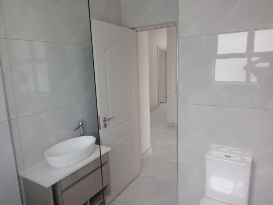 4 Bedroom Property for Sale in Wavecrest Eastern Cape